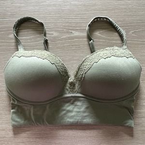 Victoria Secret 32D Padded Plunge Bra